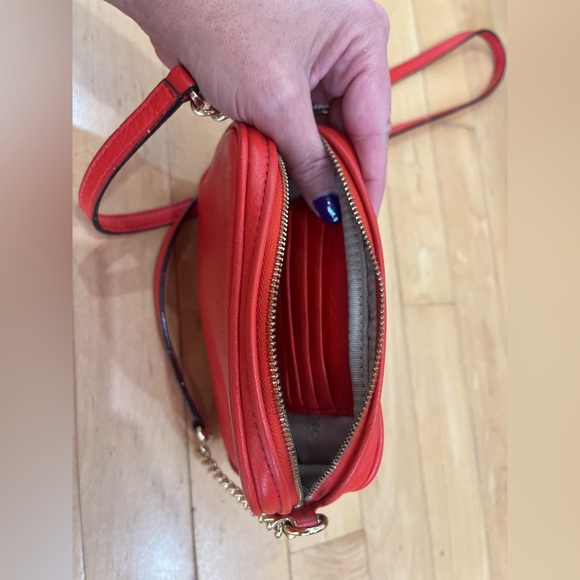 Michael Kors Vibrant Red Crossbody Mini Bag with Gold Chain - Picture 9 of 13